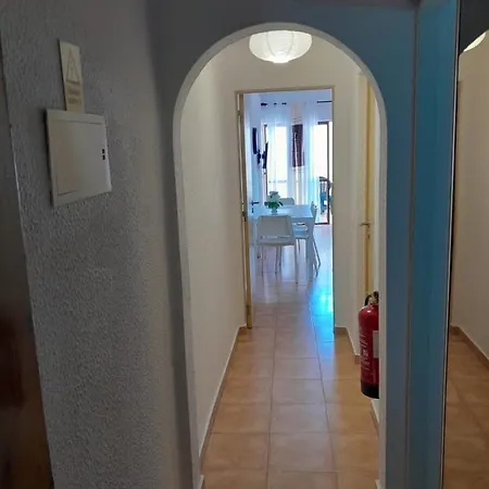 Maria Do Ceu Magna * Αλμπουφέιρα